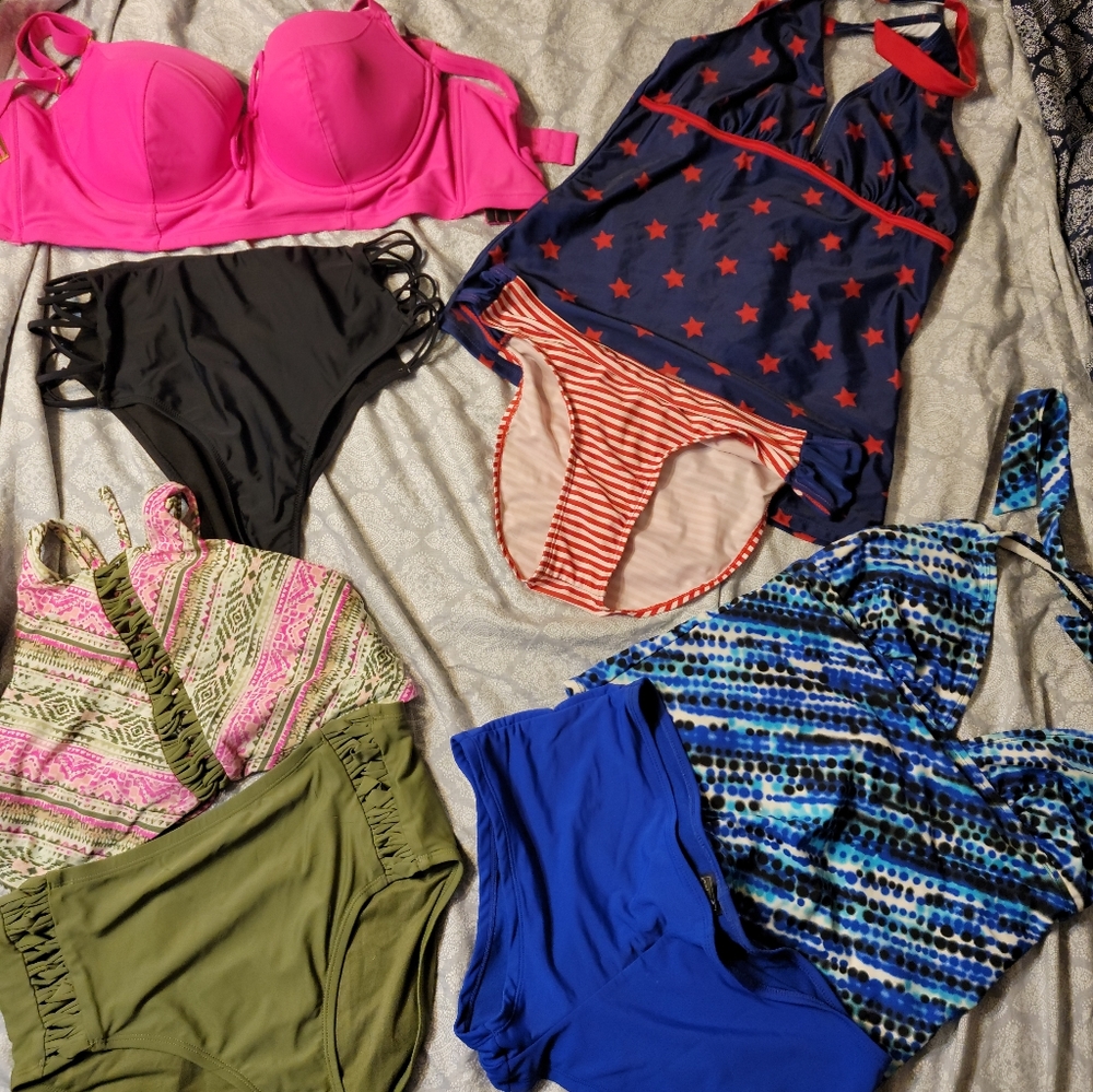 4 bikinis/tankinis